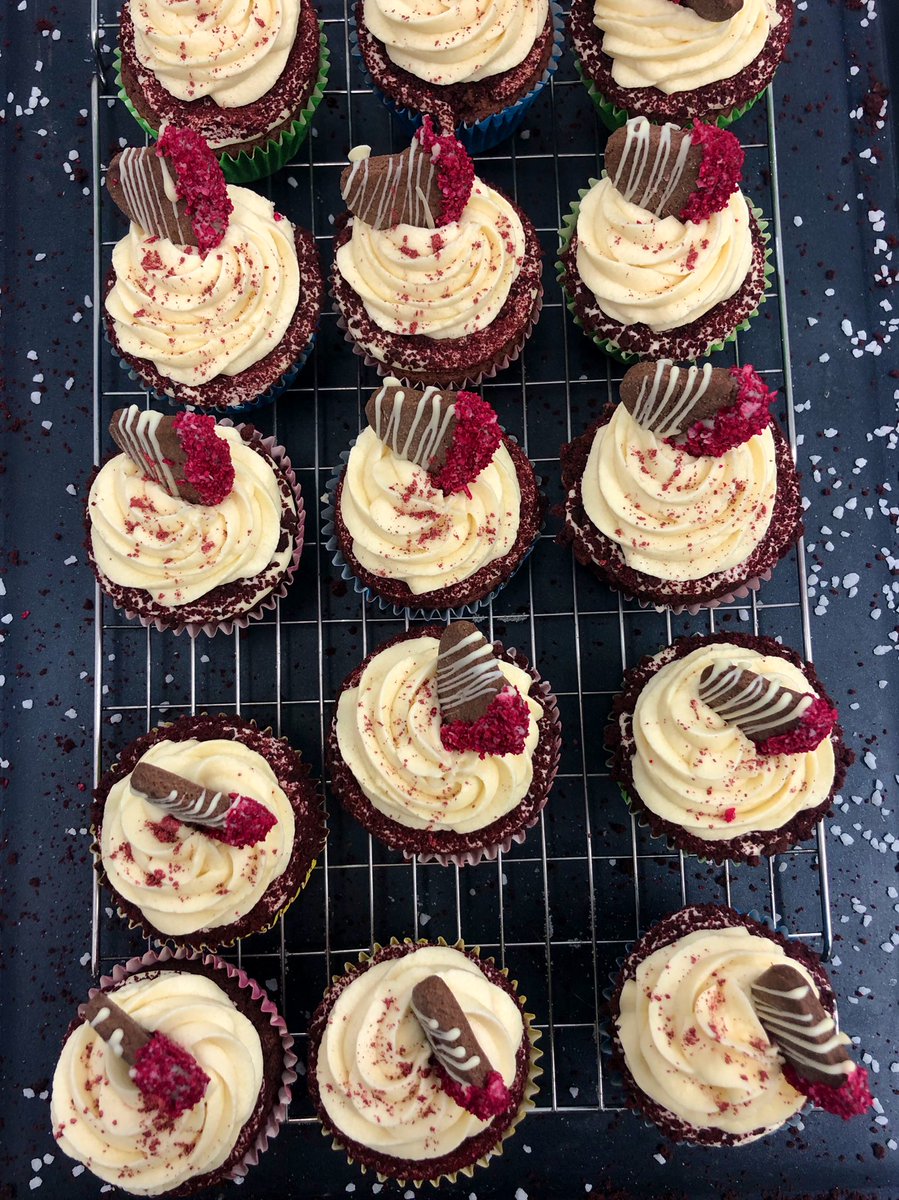 Karol Mart Penteado tweet media