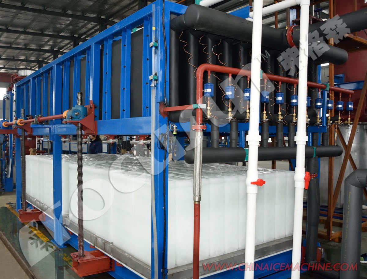 emonum328's tweet photo. Focusun new 10ton #direct_block_ice_machine in Mexico, 50kg per block, also the block ice size of 25kg, 15kg for options. Advanced type which is saving 37% electricity, 90%labor, more than 50% space. https://t.co/qtUlBqWimZ