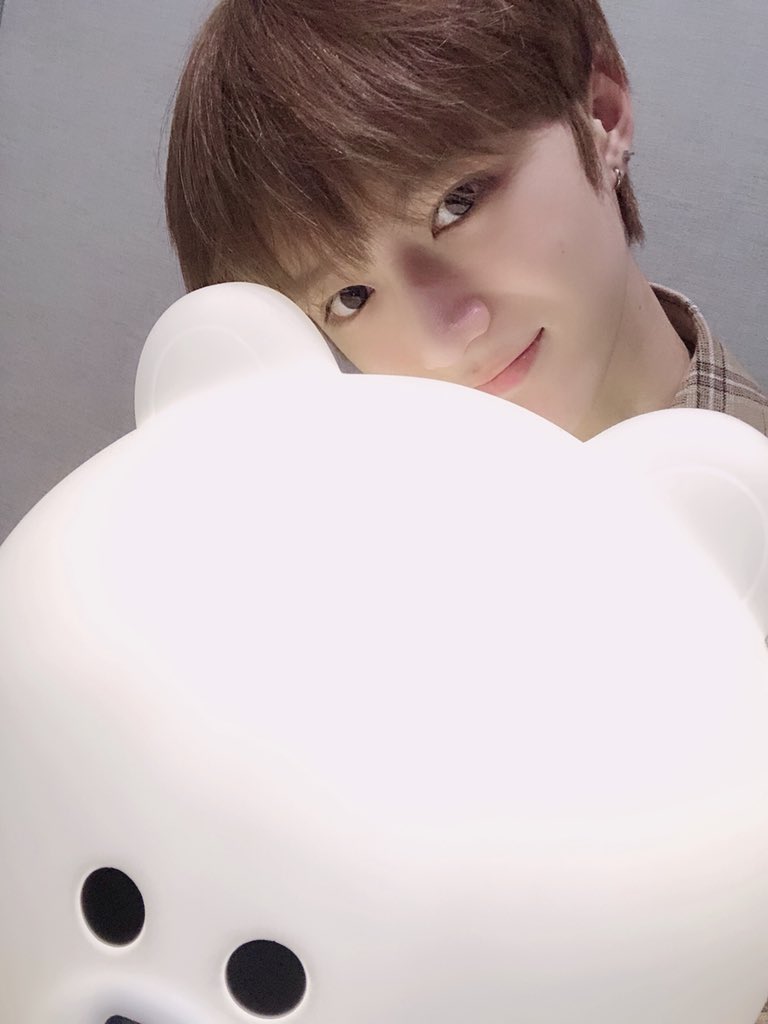 TXT_members tweet picture