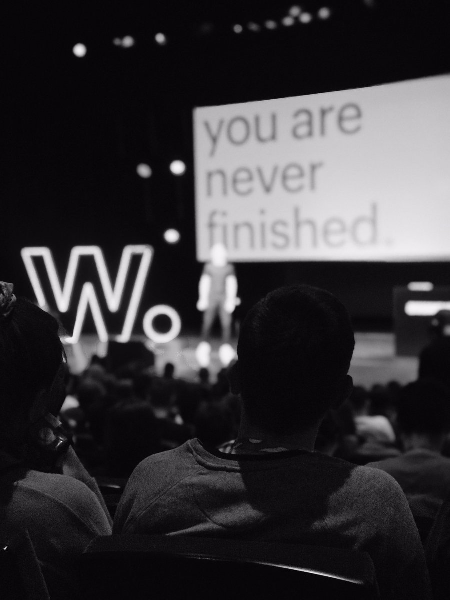 raakcreative's tweet photo. @AwwwardsConf #Awwwards #AwwwardsAMS https://t.co/VnTXAPWUd4
