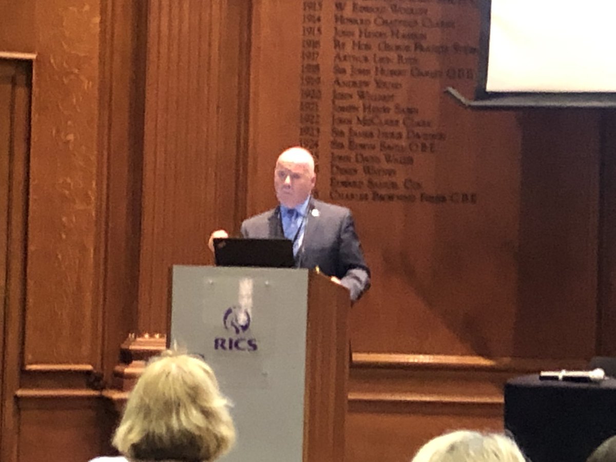 <a href="/SMCKFIH/">Stewart McKenzie</a> National Chair <a href="/hospitalcaterer/">Hospital Caterers Association</a> giving opening adresss at the <a href="/HCALONDONSE/">HCA LONDON SE</a> study day - taking #Procurement #IDDSI #platewaste #Nutrition #Hydration  embedding  #Last9Yards #Powerof3
