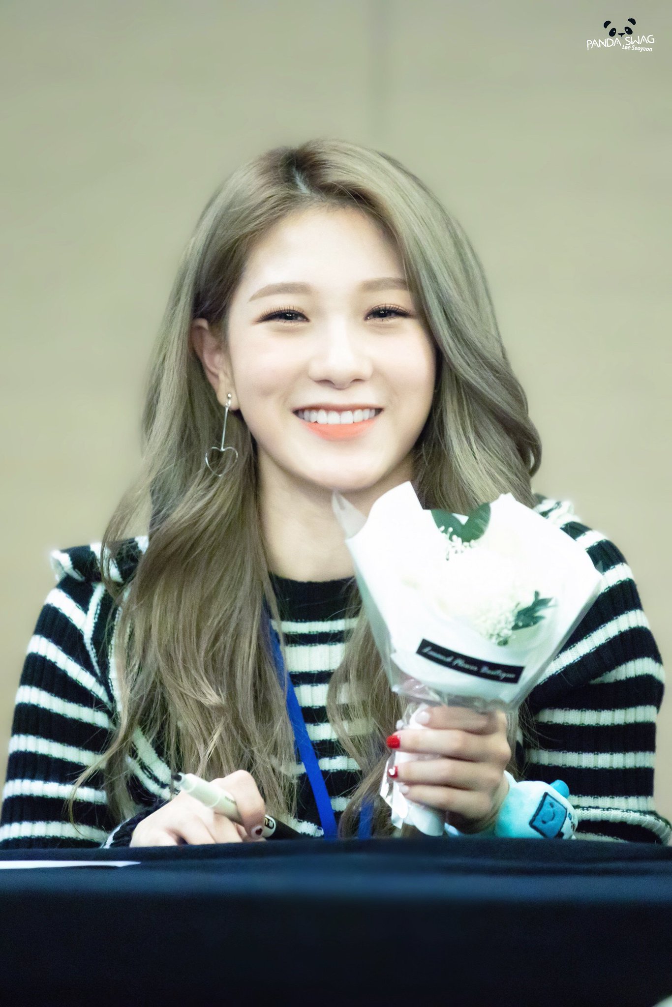 DzcPPICUwAAyaiT.jpg:large