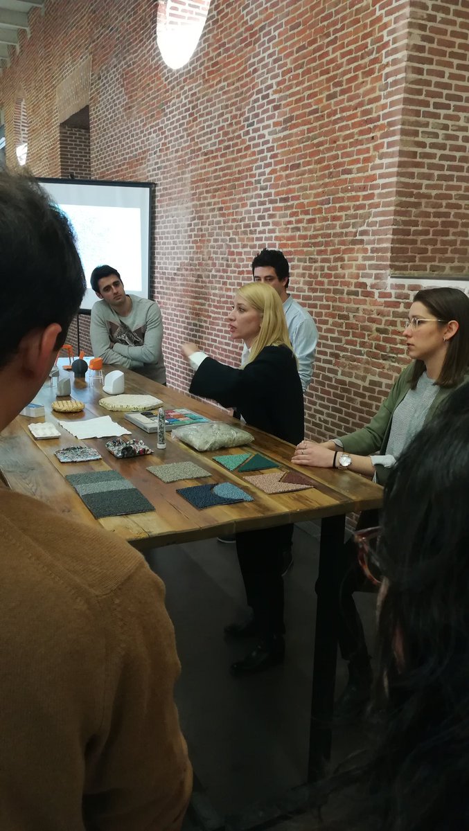 aidi_aso's tweet photo. Hoy compartimos la mañana con @formuswithlove en el workshop #PROTOTYPA en el que colaboramos ❤️ #rediseñarelmundo @MadridDesignF @MINIEspana https://t.co/QzFKuBHBLs