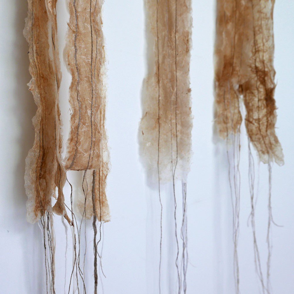 duurzaampapier's tweet image. Kunstenaar Loes Schepens maakt prachtige objecten met zelfgemaakt papier. Lees meer op papierenkarton.nl/mediaroom/kuns…