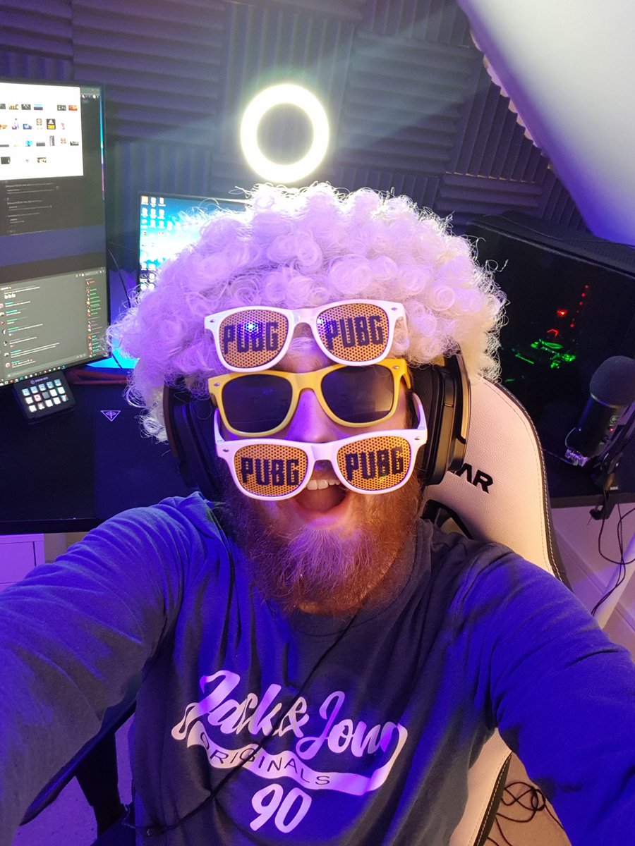 EarIswood's tweet photo. 🔴📢 Going LIVE 7pm GMT 📢🔴

🕺 @justdancegame Stream!

🔶 @CORSAIR sponsored stream aswell playing @MetroVideoGame 

👀 https://t.co/ots24AT1c7

🍻 Weekend HYPE!!

🐺 Wolf Pack Community!

💖 Mental Health Awareness!

#HairIsReal
#WolfPack
#KappaKrew https://t.co/1VHZaZnElG