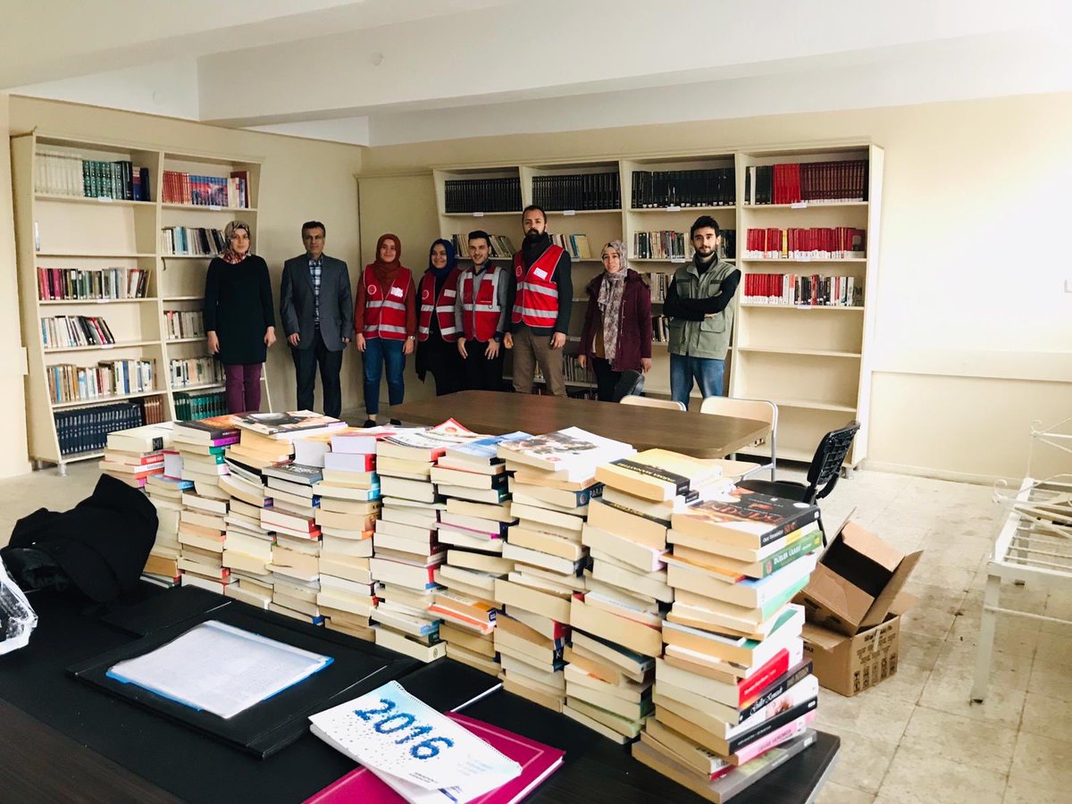 andadernegi's tweet photo. Anda Kahramanmaraş İl Temsilciliği olarak Afşin Çoğulhan Mesleki ve Teknik Anadolu Lisesi’nde kütüphane açılışı ger��ekleştirdik. https://t.co/pQ5KQMgxzZ