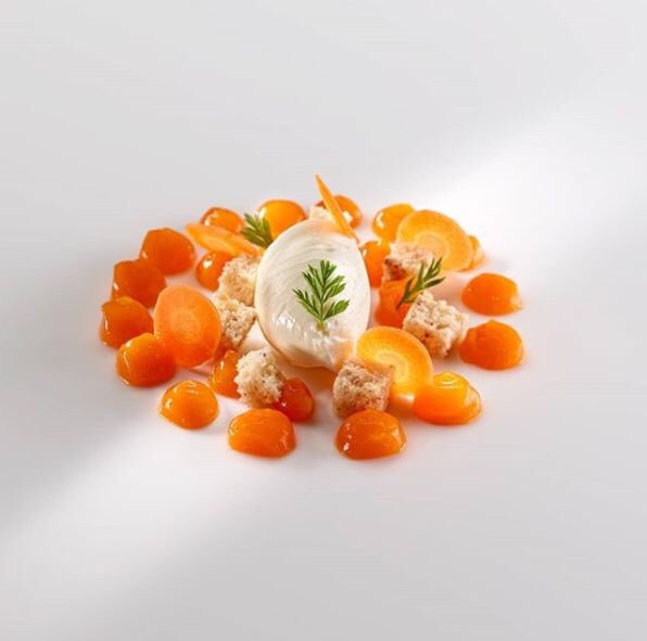 PastryRev's tweet photo. ‘Helado de quinoa, zanahoria, regaliz y bizcocho de avellana’ by Josean Alija. Descubre más postres con REGALIZ 👉
https://t.co/DjCEeSYKj9
(📷 @NeruaGBilbao) https://t.co/iaEVjbFi63