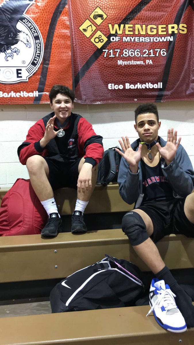Kyle Baker and Larenz Batty battled hard last night at the LL League JV Tournament to second and fourth place finishes! Congrats to both on a great season!