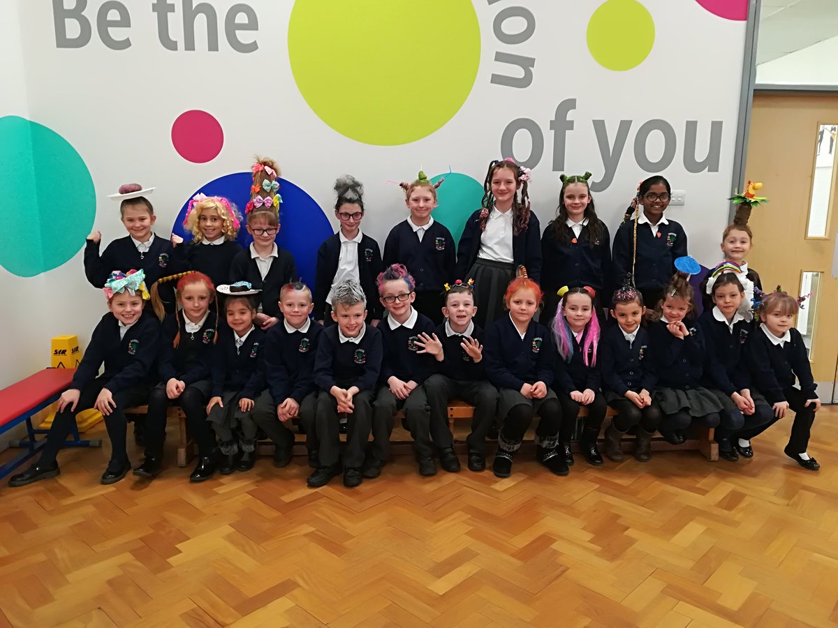 Some great hairdos at Oakridge Infants and Juniors! The creativity I've seen so far today is mighty impressive. #MadHairDay