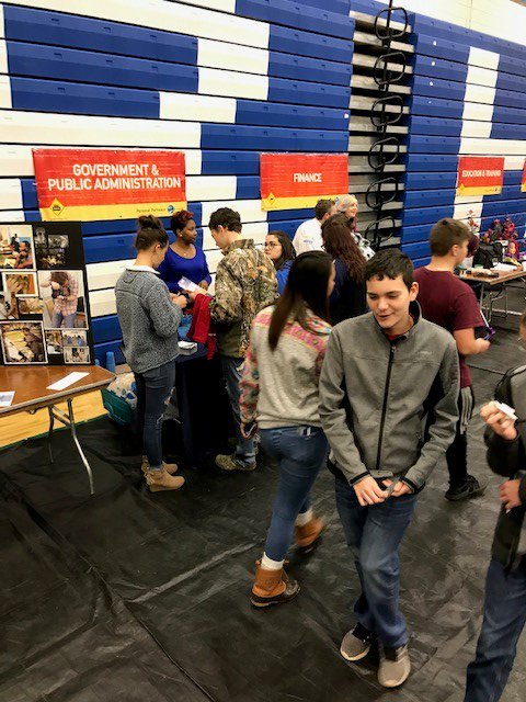 dmtcsc's tweet photo. @dmtcsc faculty participate in @Broome_High annual career fair.  Students had the chance to meet with schools and local industry to learn more about secondary and post-secondary opportunities.  #TheMoreYouKnow  #DMTC50Strong https://t.co/d22czOOUHi