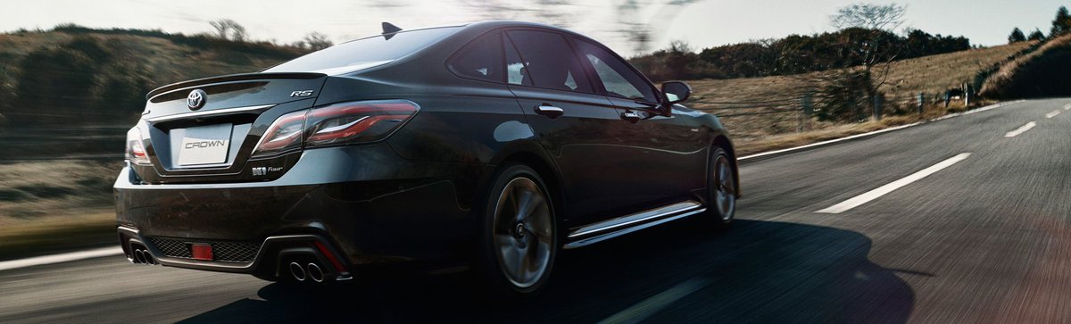 個性的な車を偏見で紹介するbot tweet media