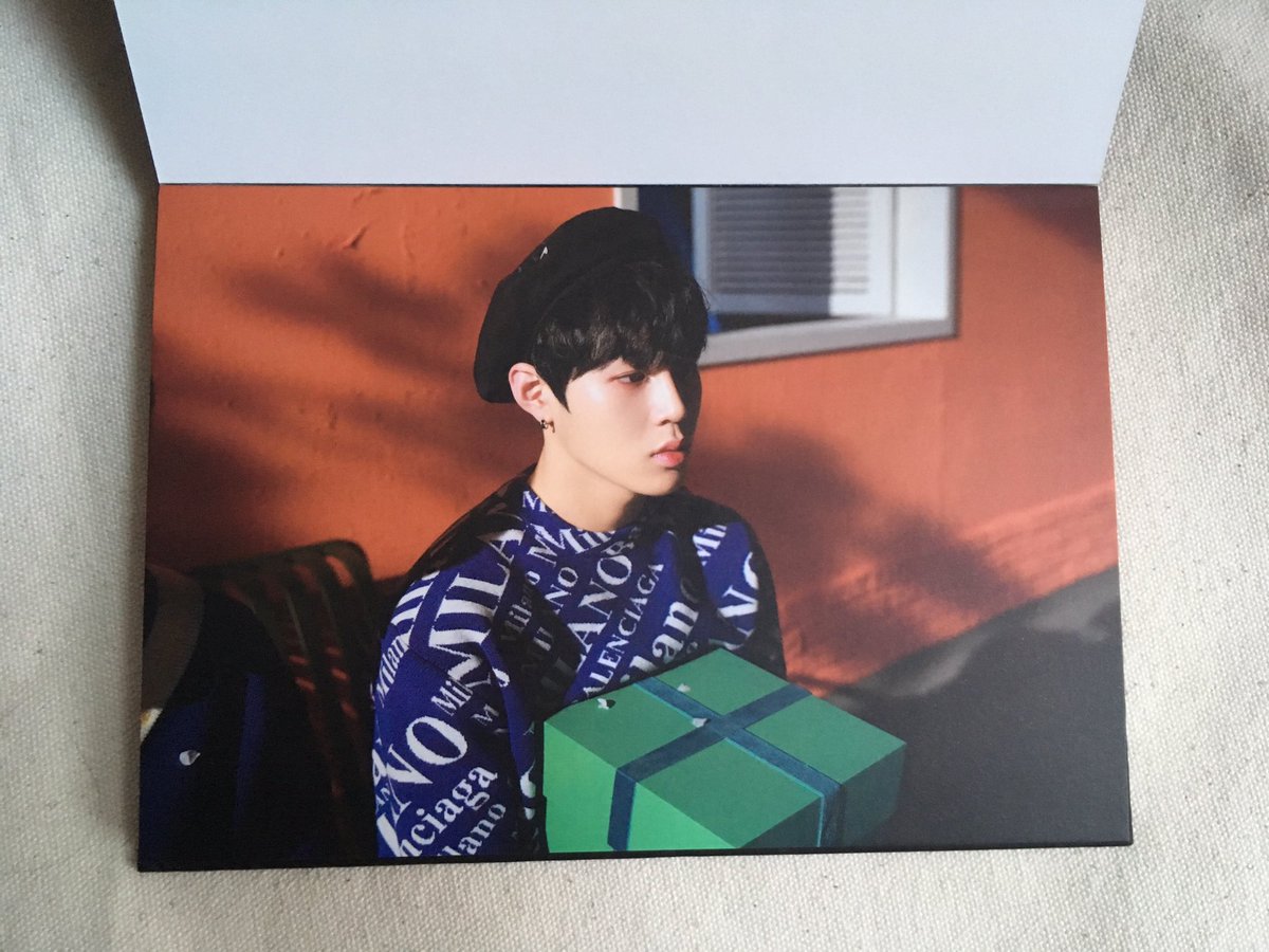 allchic_'s tweet photo. 🌻พร้อมส่ง Official Goods BEHIND CUT
ตัวโปสการ์ด เป็นกระดาษแข็ง หนานะคะ เนื้อกระดาษดีมากๆเลยค่ะ 👍🏻 

✅ แดฮวี
✅ จีซอง 
✅ ซองอุน

เมมเบอร์ละ 40
ค่าส่ง 30/50 นัดรับม.เกษตร
#ตลาดนัดwannaone https://t.co/z68YdwH40F