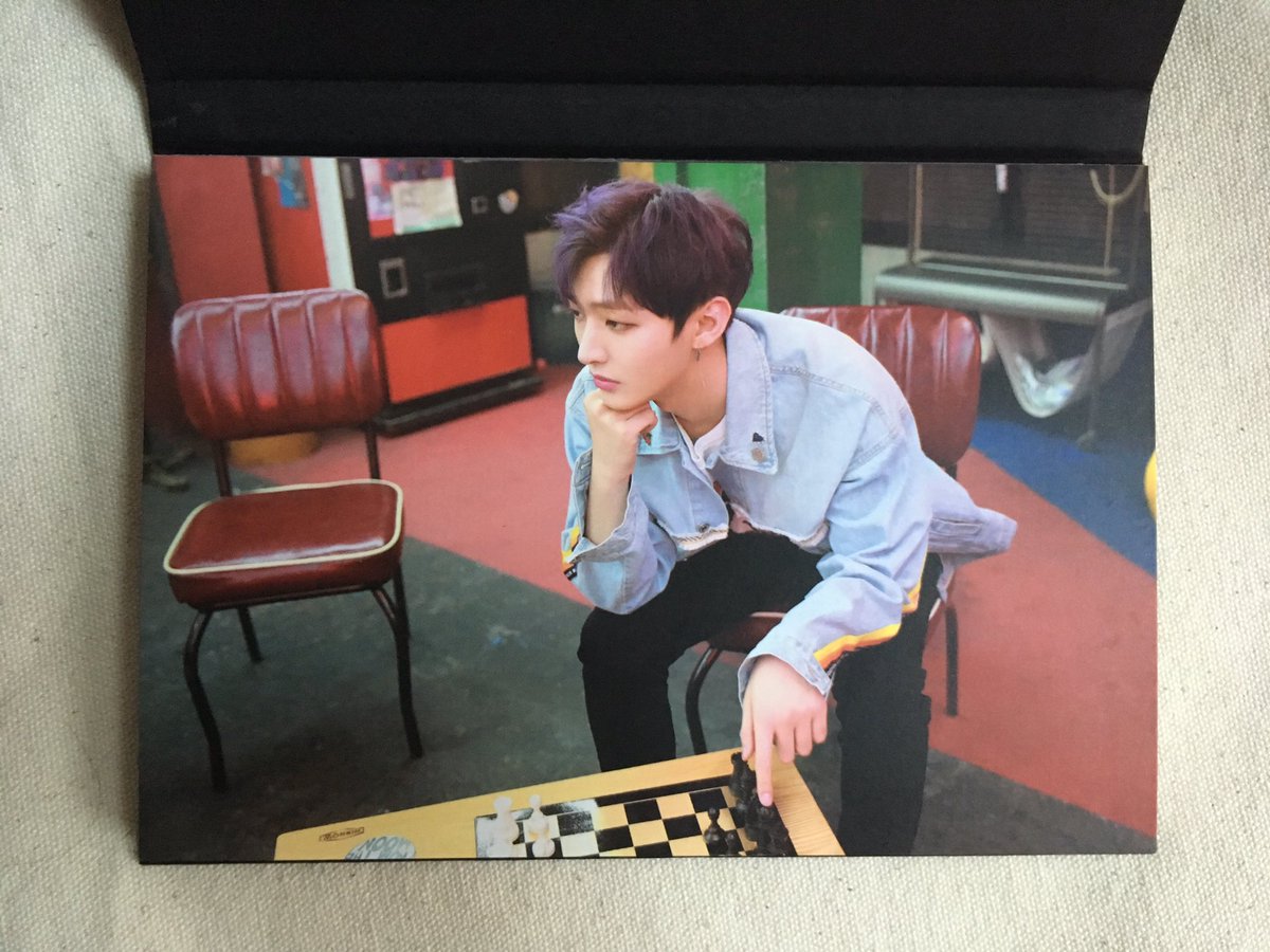 allchic_'s tweet photo. 🌻พร้อมส่ง Official Goods BEHIND CUT
ตัวโปสการ์ด เป็นกระดาษแข็ง หนานะคะ เนื้อกระดาษดีมากๆเลยค่ะ 👍🏻 

✅ แดฮวี
✅ จีซอง 
✅ ซองอุน

เมมเบอร์ละ 40
ค่าส่ง 30/50 นัดรับม.เกษตร
#ตลาดนัดwannaone https://t.co/z68YdwH40F