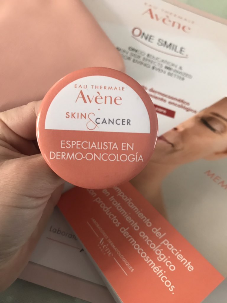 lourdesBlesa's tweet image. Hoy es el Día Mundial del #CancerInfantil y para ayudar a los pacientes damos gracias a @AveneEspana por formar parte del proyecto #onesmile como #farmacia especialista en Dermo-Oncología #FelizFinde #JuntosXElCáncer #DiaMundialCancerInfantil #avene #dermatology #farmaciablesa