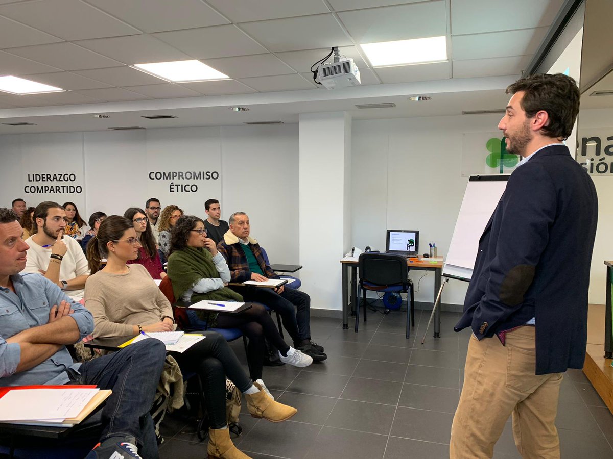 plenaiandalucia's tweet photo. Plena inclusión Andalucía, en colaboración con Iván Blanco, profesor de la @unicomplutense, desarrolla la segunda edición del proyecto #REVISEP, que se inicia hoy con una sesión presencial https://t.co/moSzF9vh6n
