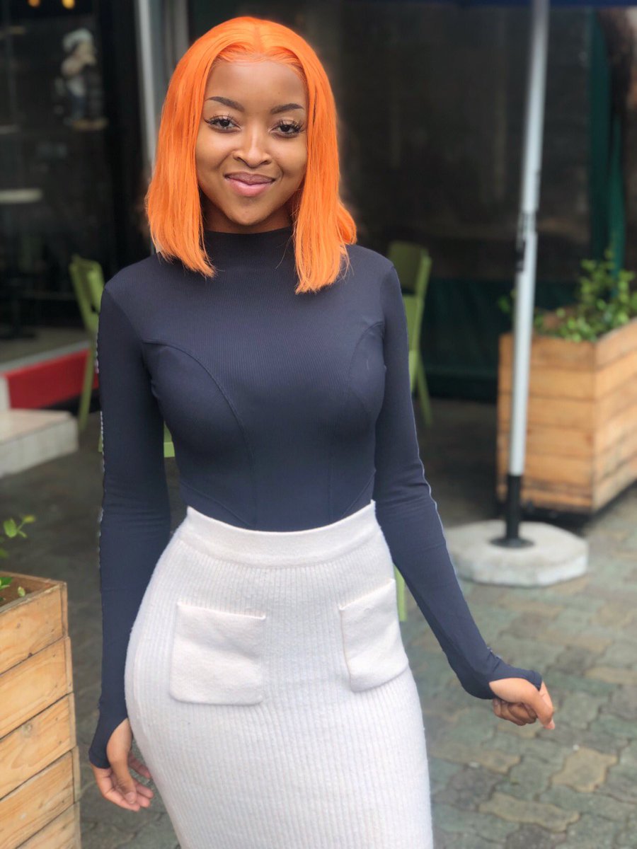 TsakisaniM's tweet image. I’m between getting that degree. We lunch. | (hair: @Bellecheveux_SA )