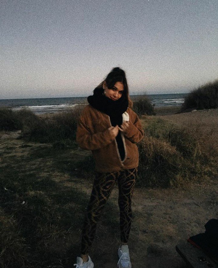 Hacia tiempo que no me pasaba por aqui, hoy os dejo esta foto que ha compartido nuestra preciosa <a href="/lau_andreu99/">lau 🫒</a> en su instagram. Bonita espero que estes disfrutando del viernes. 😍😍