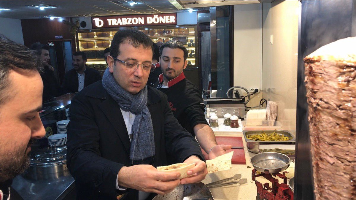 trabzondonerr's tweet photo. #ekremimamoglu #trabzondoner #trabzondöner #trabzondöneri #trabzondonercennet #istanbul #kucukcekmece #cennetmahallesi #mekan #restaurant #lezzet #yummy #yemek #doner #kebap #donerkebap #etdöner #yaprakdoner #eat #eating #nefis #food #mekan #mutfak #gurme  #instagood #instafood https://t.co/4IRr3d2Nce