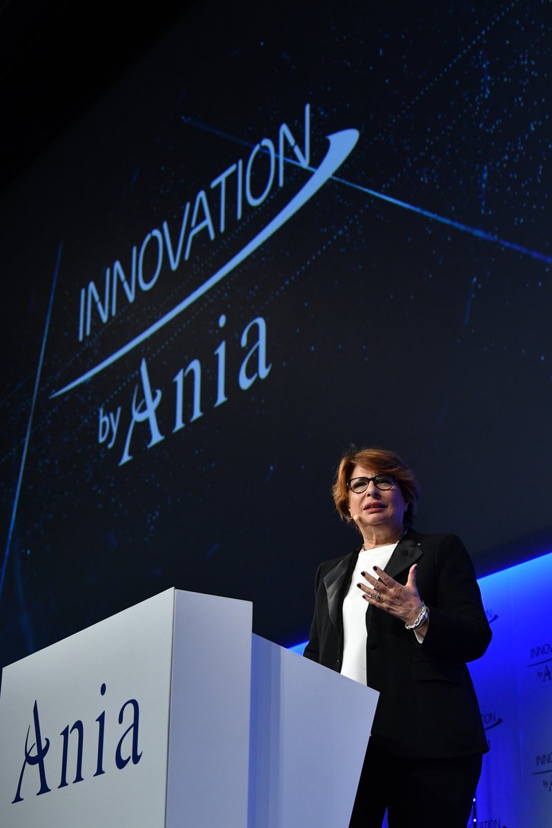 aniaufficiale's tweet image. Grazie a tutti per aver partecipato al II Meeting #InnovationbyANIA. Continuate a seguirci! #15febbraio #realsophiarobot