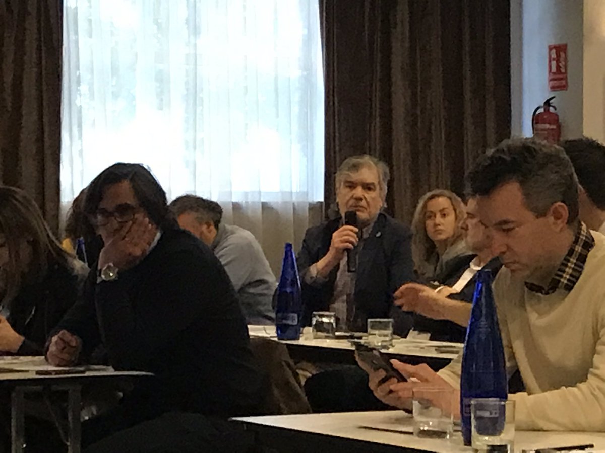 pascualpinera's tweet photo. El Presidente de .@EuropSocEM en la reunión de .@SEMES_ sobre la situación actual de la #EspecialidadMUE “1995 dos países en Europa tenia la Especialidad 2018 solo quedan 4 sin Especialidad (Portugal, Austria, Chipre y ....España)” Hasta cuando @sanidadgob @luisacarcedo ?? https://t.co/jJ7VwneEnI
