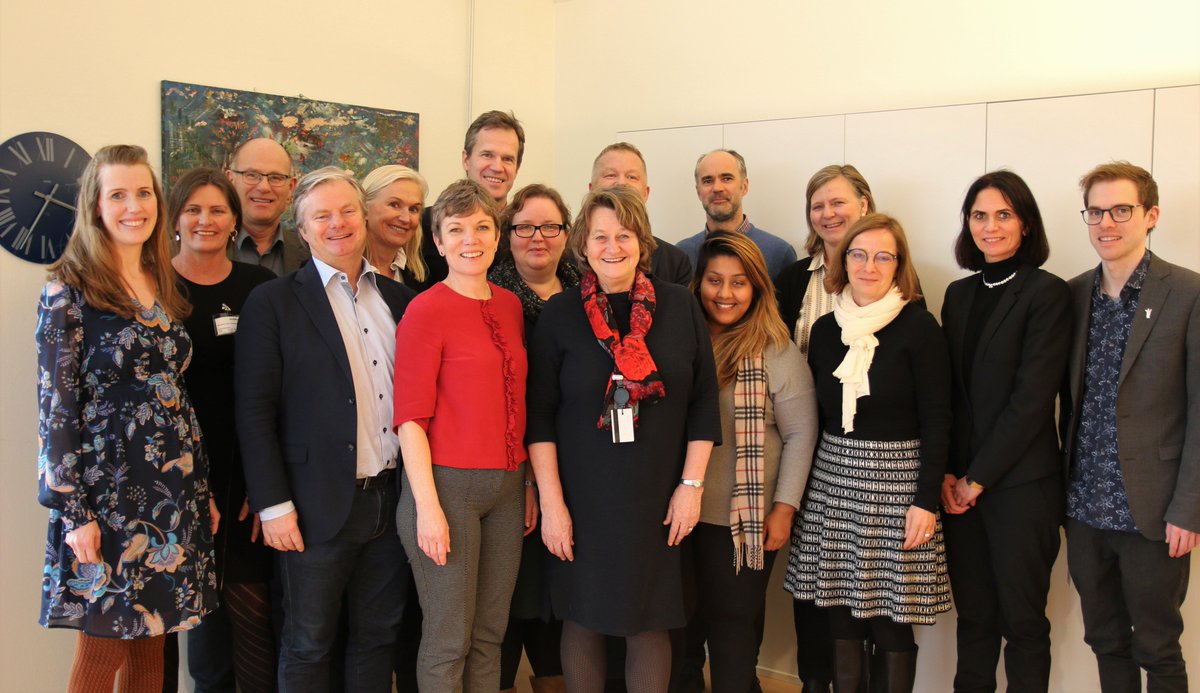 Gode diskusjoner og god stemning da sentralstyret og det nyopprettede fagstyret i Legeforeningen hadde sitt første møte sammen.