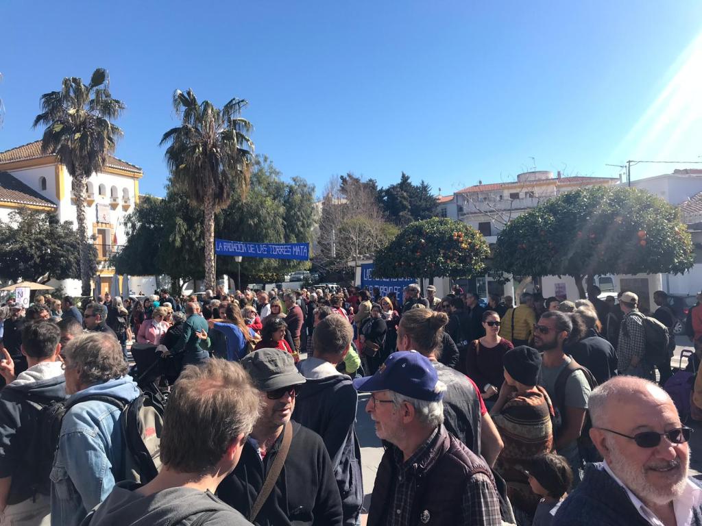 Alpujarranoala1's tweet photo. Un Gran Éxito: la Concentración en Plaza Alpujarra. https://t.co/iBGt15hncj https://t.co/8UjlbCNqNL