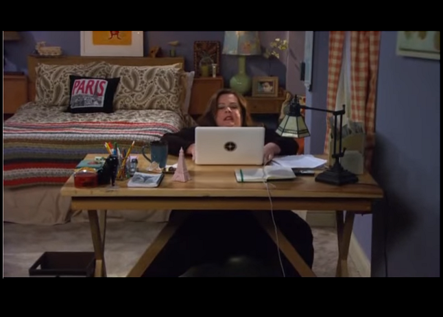 PRO_ergonomics's tweet photo. Here's a bit of #ergonomic humour for your day. Our clients have asked why we don't recommend the use of #StabilityBalls to increase mobility at the #office. This #MikeAndMolly video offers some visually-compelling reasons to back our beliefs: https://t.co/m9qVlkMVZH https://t.co/fMu1tSUzPS