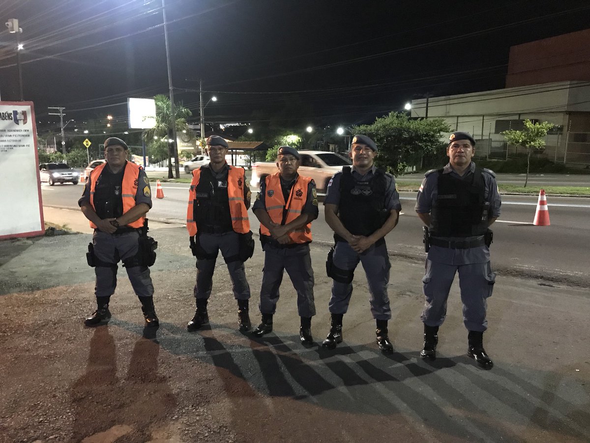 Serviço de ontem padrão. Operação Catraca da PMAM na zona norte da cidade. #policiamilitar #capitao #manaus