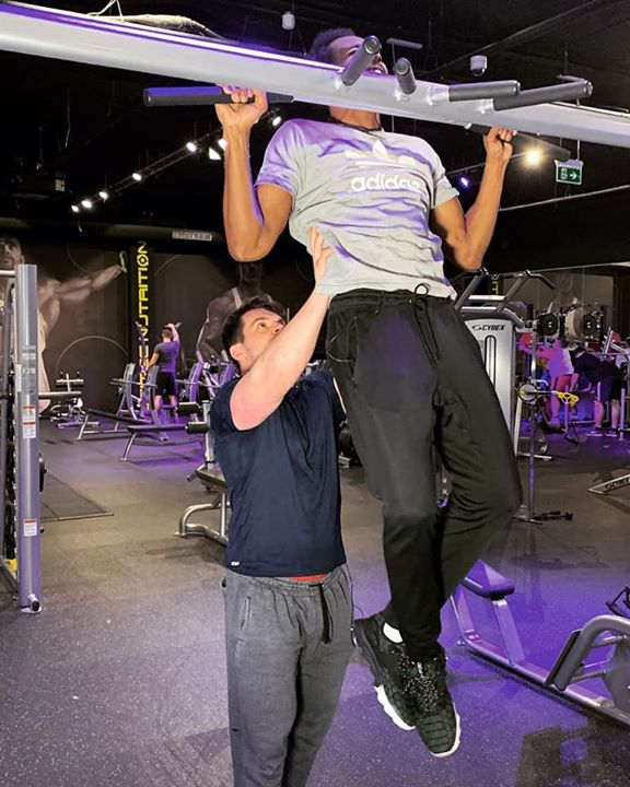 solan_fitness's tweet photo. BRING A FRIEND FRIDAY! π«
Your friend can train today for free! It's important to have a gym buddy to help keep you motivated, spot you, push you to the limit and help you stick to staying consistent with your workout routine πππ
#solansquad #flexfriday #eastgrinstead https://t.co/8vCY6fbZnW