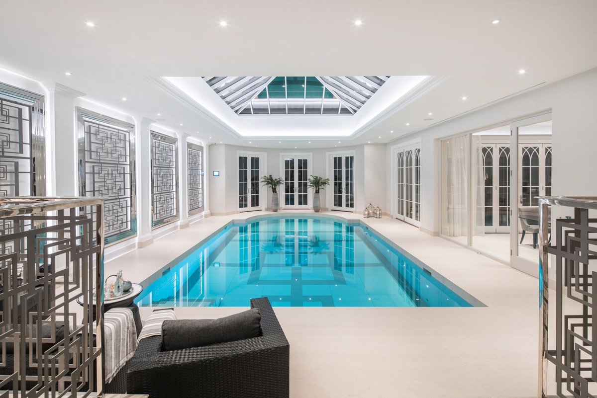 Our ultra-compact Dekton surface in the colour Danae was used for the flooring in this innovative project. Thanks to a hydraulic lift, this 1.85m deep pool can be hidden in just six minutes, leaving a seamless open space. The fabricators for this project were @neogranite