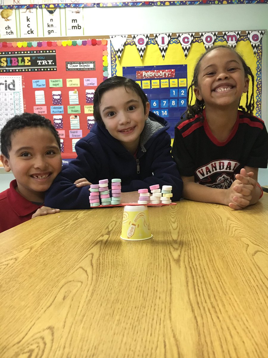 LindenSchoolOne's tweet photo. Students in Miss Nagengast’s #2ndgrade class were put to the challenge to sort and balance candy hearts using only a popsicle stick and a Dixie cup on this lovely Valentines Day!  @LPSSupt @LindenSchoolsNJ https://t.co/YmbHC1ah6q