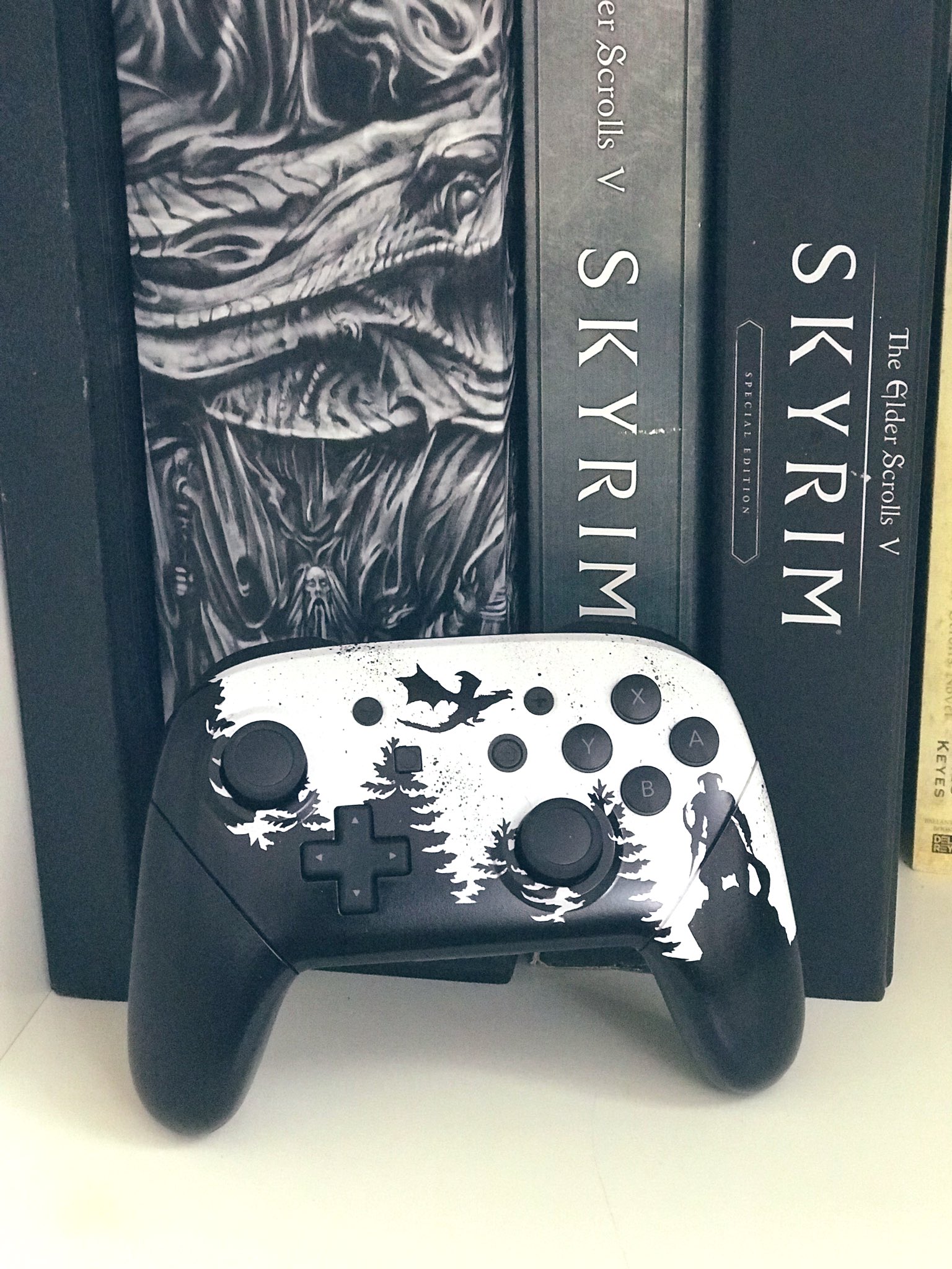 Xbox 360 Controller Custom Skyrim