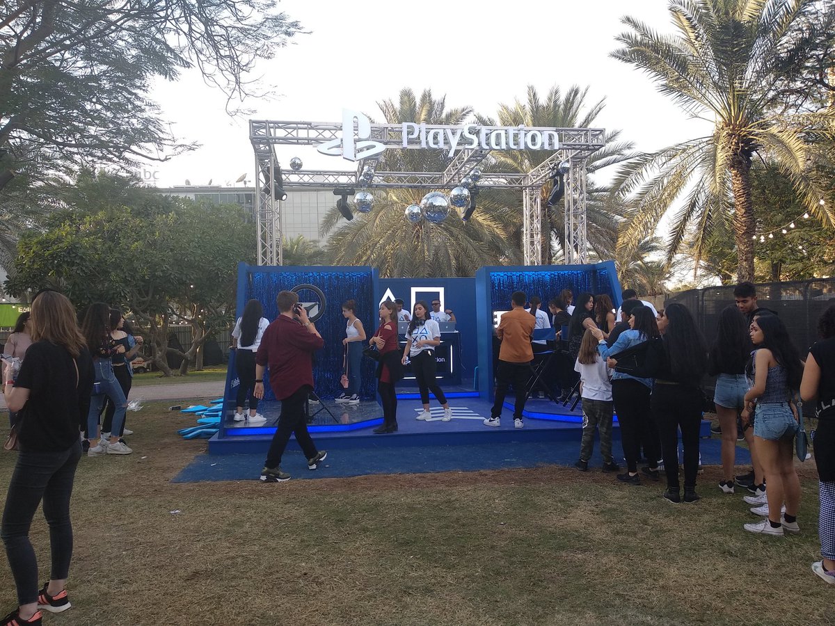 PlayStation_ME's tweet image. Don’t miss our coverage of day 2 at #RedFestDXB! Follow our stories on Instagram

instagram.com/PlayStation_ME 

#PSatRedFest