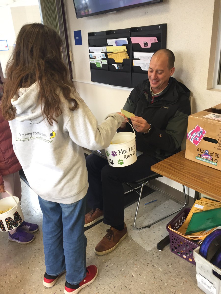 Thank you Lietz staff, students, and families, for your continued support of our first year of PBIS! Drawing the weekly PAWS winners is a moment of celebration! #lietzpride #usdlearns <a href="/LietzPrincipal/">Crista Leamons</a> <a href="/lietzhsc/">Lietz Home & School Club</a>