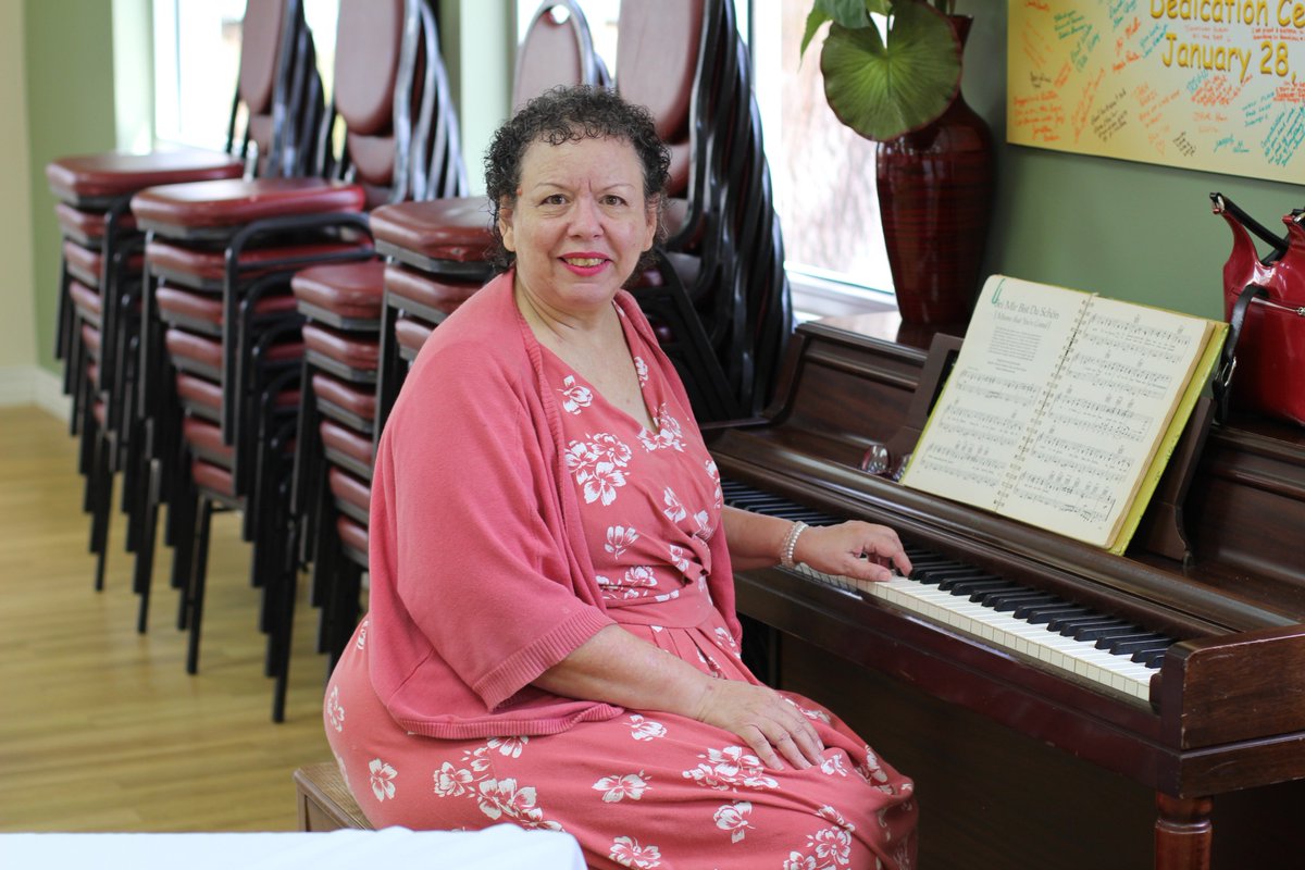 TheVincentHouse's tweet image. Everyone is pitching in to prepare for the Luncheon of Dreams next week! #VincentHouse #ClubHouseInternational #RecoveryThroughWork