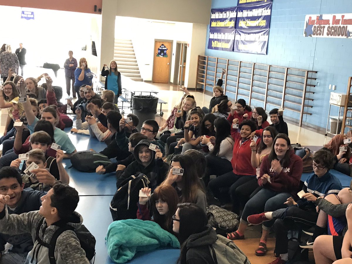 BanderaMiddle's tweet photo. Students received badges today. Ready for the official start date on Tuesday the 19th. #bulldogspirit https://t.co/4z5GF05WiP