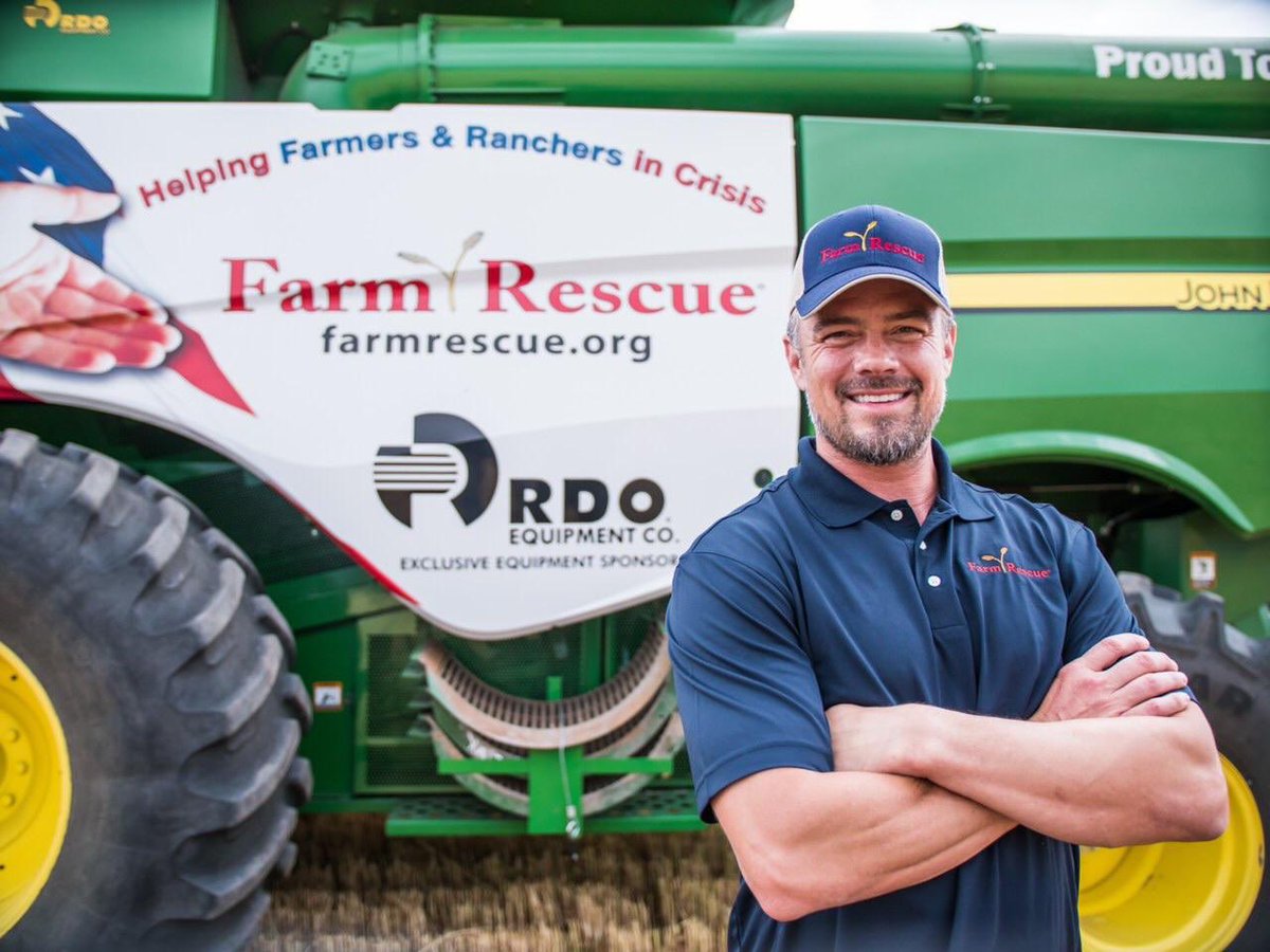joshduhamel's tweet photo. #ToastToFarmers https://t.co/n37PkdpZu5