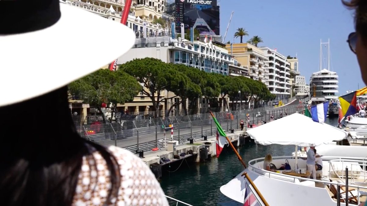 Vision4Sport's tweet image. All eyes on the track (weekend) ! 🏎🥂 #monacograndprix