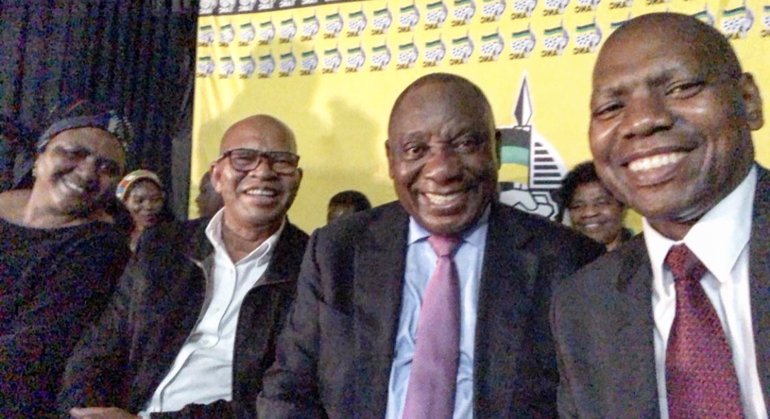 MYANC's tweet image. LEADERSHIP SELFIE 🤳