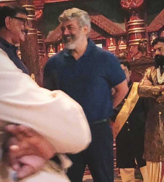 Thala Ajith visited  Lalettan's Marakkar location !! #Lalettan #ThalaAjith