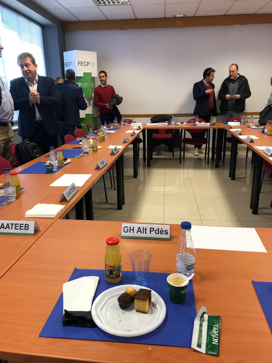 HostaleriaTuris's tweet photo. Avui, representants del Gremi i de @GremiHostSitges han participat a l'Esmorzar de treball  organitzat per la @_FEGP Gran Penedès en el que s'ha procedit a la
Sessió constitutiva Consell d'entitats empresarials i professionals del Gran Penedès #simfihrt #sompenedes https://t.co/t708m17m8y