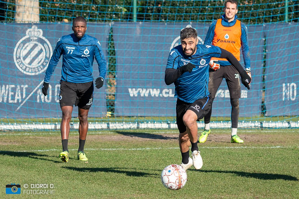 ClubBrugge's tweet photo. 📸 #CLUFCS ligt achter ons, op training ligt de focus op zondag! Kijk mee naar de beelden van onze huisfotograaf!
MEER | https://t.co/CkMIaQFF3J https://t.co/gPhh7bTaf6