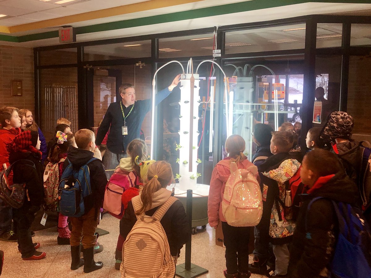 Alex_Schools's tweet photo. Setting up our new @TowerGarden in the elementary school.  Growing food in the middle of winter!  #thinkspring #aeroponic #STEAM https://t.co/vLMBWDfIBM