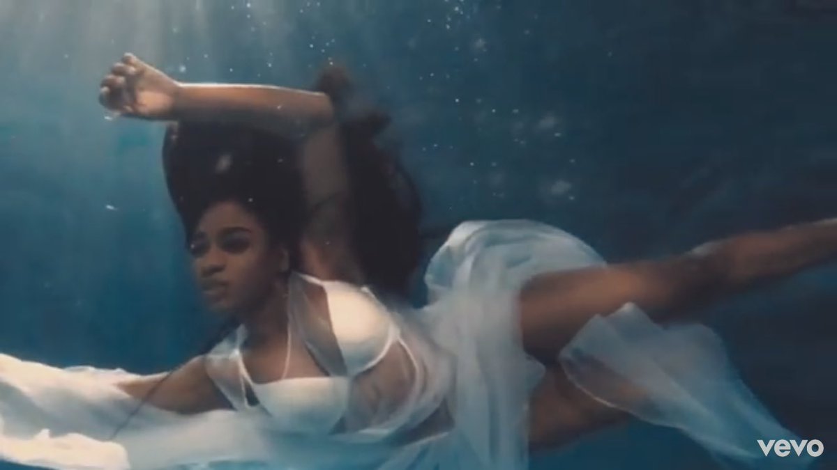 onekordeination's tweet photo. @iHeartRadio @News5Harmony_ mani is my love https://t.co/ZTtRsj4upI