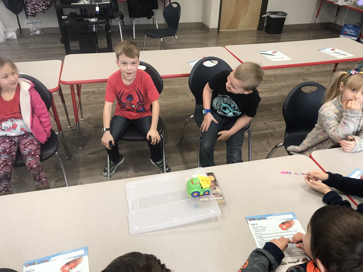 Mrs_Geoffrion's tweet photo. So much excitement learning about tools in #science yesterday! 🚗 #KISP #Workshops https://t.co/65LM5aCxtH