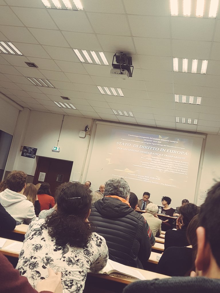Ileyayaa's tweet photo. Conferenza Inaugurale del modulo didattico europeo #Bejour
#sapienza @CorisSapienza https://t.co/Y46WJIpxLI