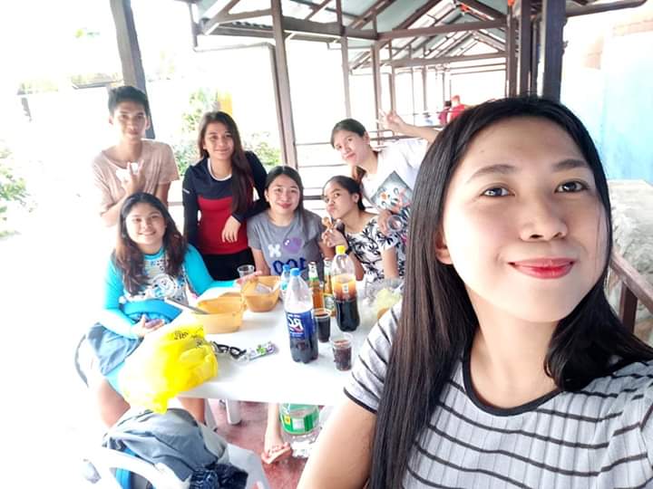 imsj96x's tweet photo. This kind of relationship with them is truly a real definition of friendship for me💕 Sometimes we've had a short temper, real talk and had more plans to "gala" but it turns out to "drawing"😂 doing weird things and talking nonsense but we're happy together😍
#DefineFriendship https://t.co/aw6aJH9e27