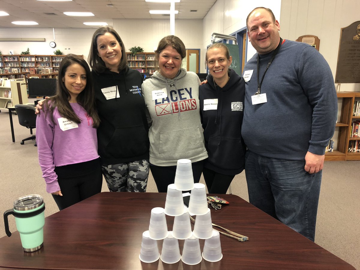 MrsGilbertMPS's tweet photo. Group 24’s stacking challenge! #ltsdreconnect #pdday @PrincipalMPES https://t.co/Pu0kHuqe2H