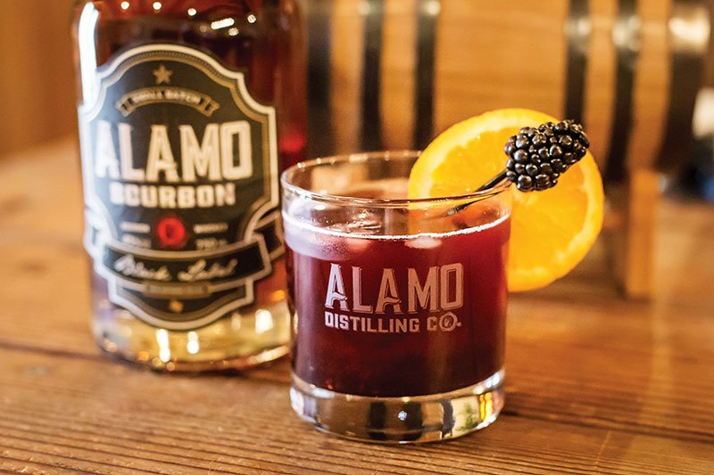 SanAntonioMag's tweet photo. Nothing says Friday quite like #happyhour. @AlamoDistilling shares the recipe for its Blackberry Fizz here: 
https://t.co/4VSUdrDAFC #cocktail #recipe #sanantonio #drinklocal #alamo #alamodistilling #satx #FoodieFriday https://t.co/R7bAlaqCxO