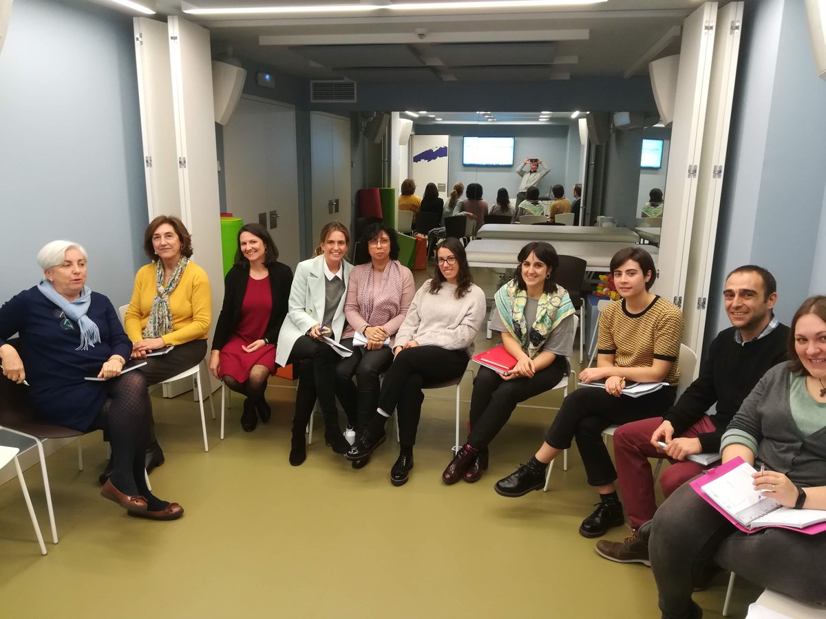 JesusE_Martin's tweet photo. La #estrategia solo funciona si se realiza seguimiento sistemático.
Hoy con Fundación A.G. Bell International @oiresclave revisando y mejorando su #estrategia a través del #CuadrodemandoIntegral con la participación de todo el equipo. Un ejemplo de implicación.
@Club_Excelencia https://t.co/XijN72Q3Lv